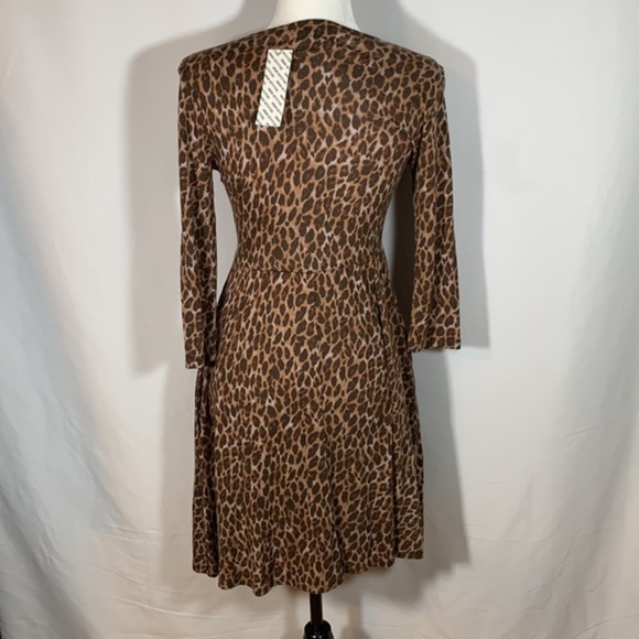 Urban Outfitters Cheetah Print V-Neck Midi Dress NWT - Picture 7 of 10